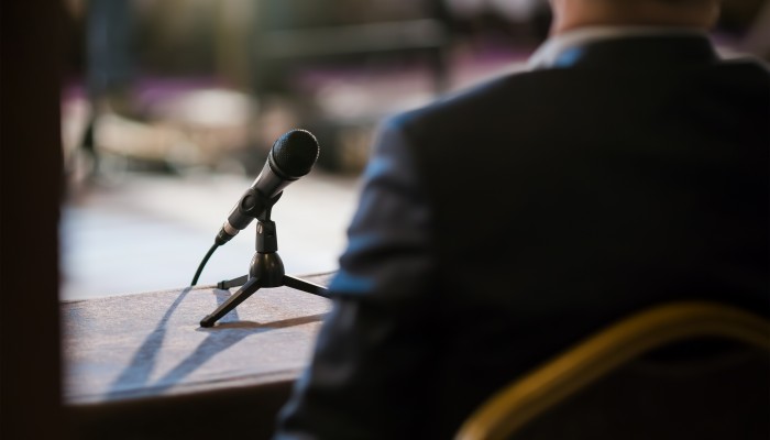 Když svědek tuší, aneb problematika zásady veřejnosti hlavního líčení